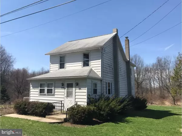 1724 WOODSIDE AVE, Alburtis, PA 18011