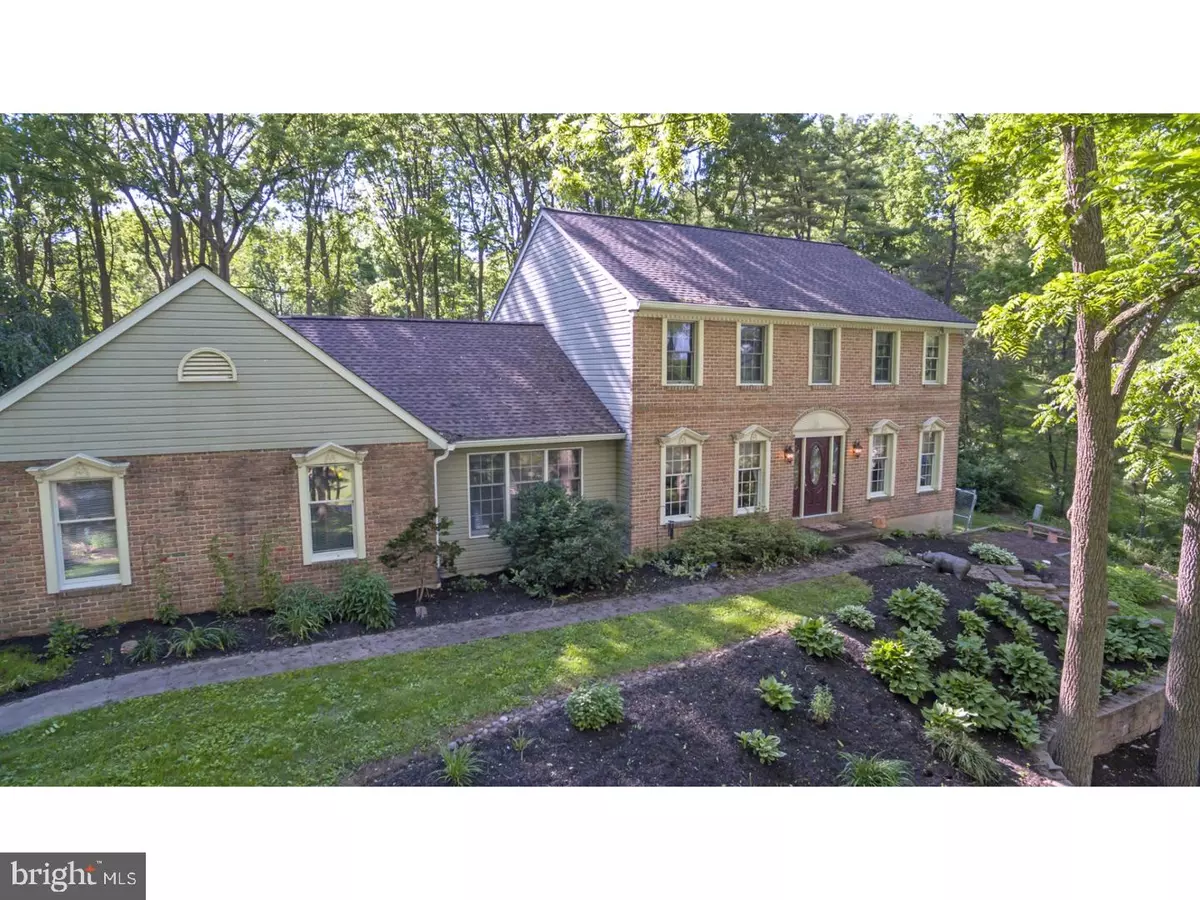 Douglassville, PA 19518,9 COUNTRY LN