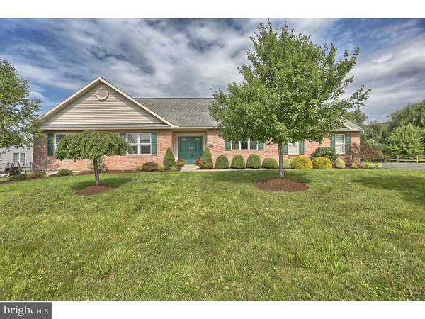 105 MARTIN LN, Douglassville, PA 19518