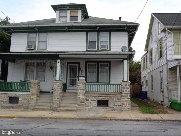 153 W FRANKLIN ST, Womelsdorf, PA 19567