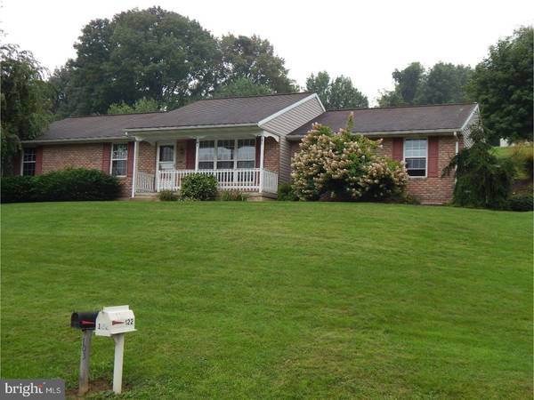 103 POWDER MILL HOLLOW RD, Boyertown, PA 19512