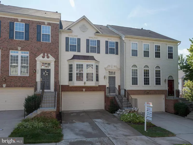 1541 GROSBEAK CT, Woodbridge, VA 22191