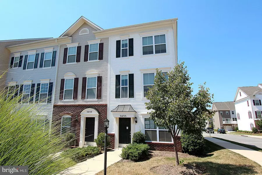 5035 POTOMAC HIGHLANDS CIR #94, Triangle, VA 22172