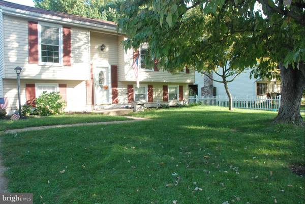 8577 KING CARTER ST, Manassas, VA 20110