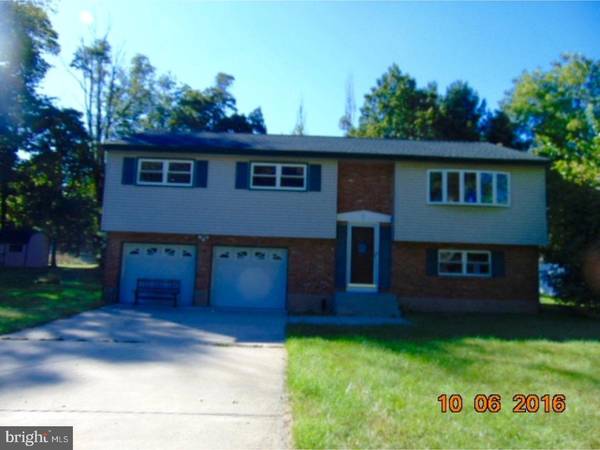 25 LLANFAIR LN, Ewing, NJ 08618