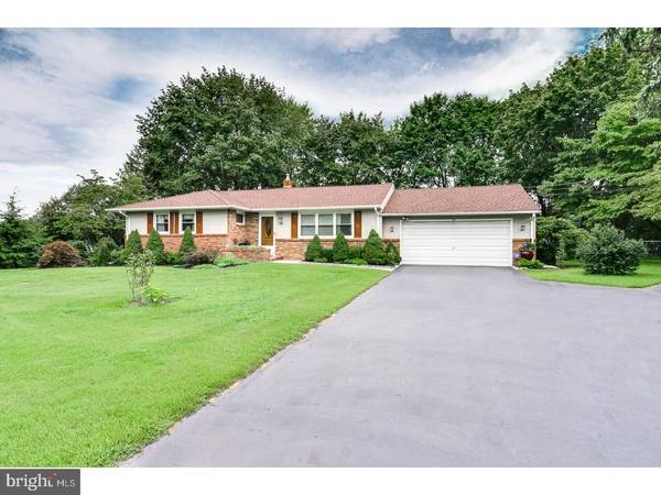 87 RICHARDSON RD, Robbinsville, NJ 08691