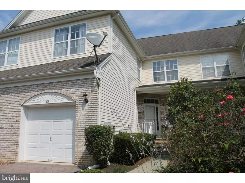 93 SHELLEY CIR, East Windsor, NJ 08520