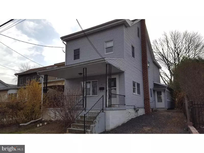 81 RAILROAD ST, Cressona, PA 17929