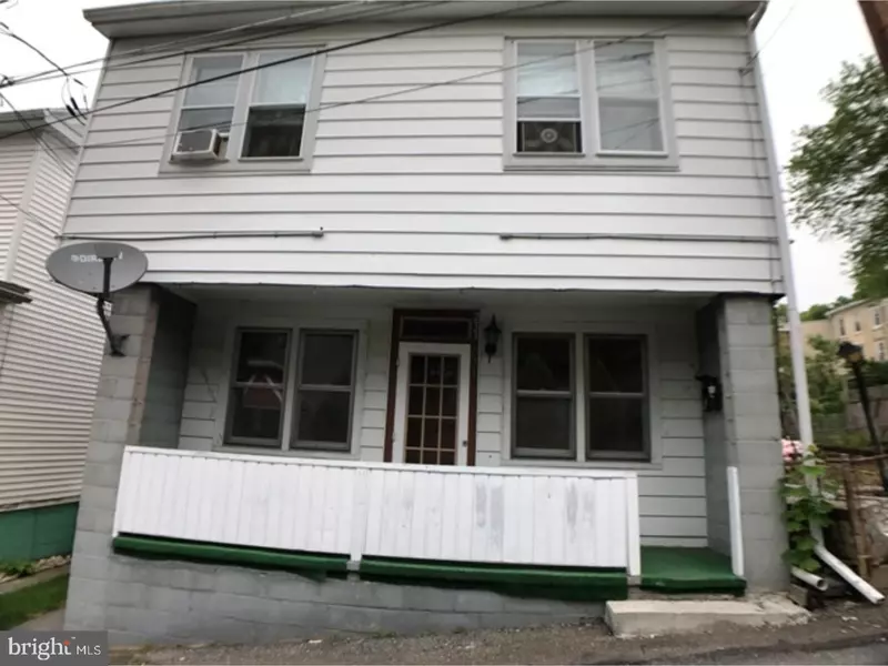 231 FISHER AVE, Coaldale, PA 18218