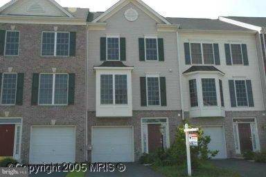 8943 BENCHMARK LN, Bristow, VA 20136