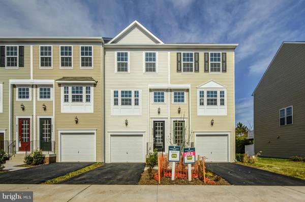 8242 HERITAGE CROSSING CT, Manassas, VA 20109