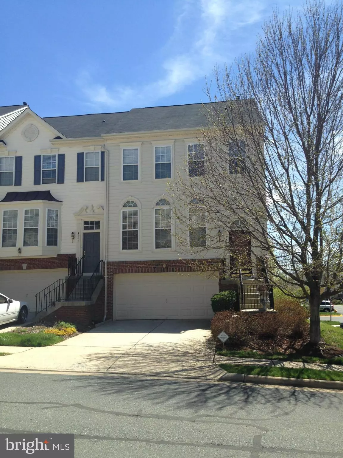 Woodbridge, VA 22191,1543 GROSBEAK CT