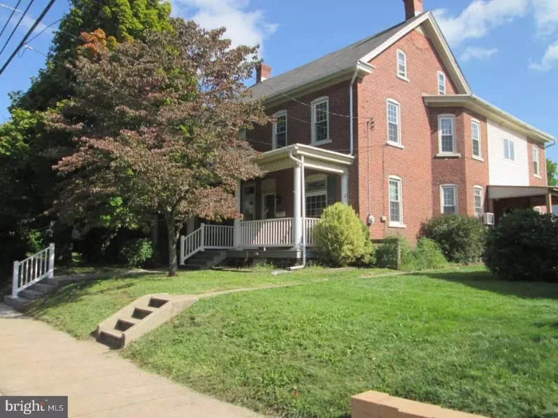 626 MAIN ST, Red Hill, PA 18076