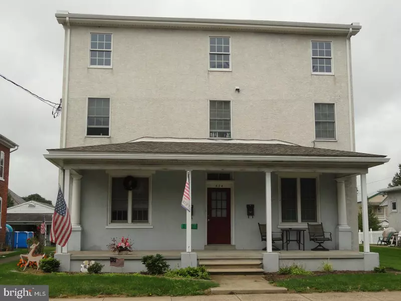 434 MAIN ST, East Greenville, PA 18041