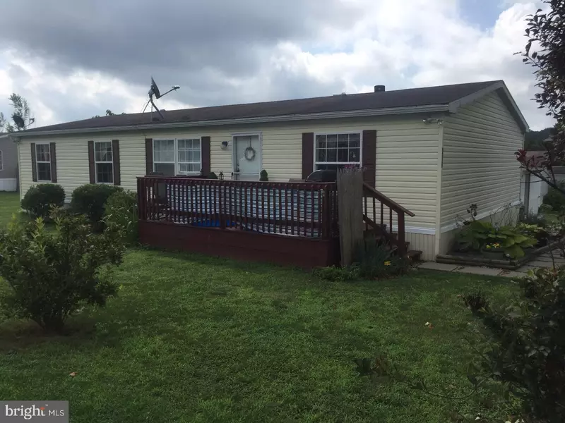 219 DEER RUN DR, Honey Brook, PA 19344