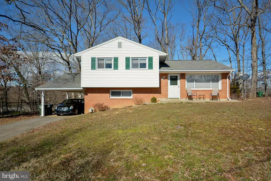 19002 BARNETTE CIR, Triangle, VA 22172