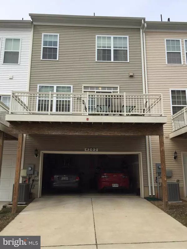 Triangle, VA 22172,4202 POTOMAC HIGHLANDS CIR #23