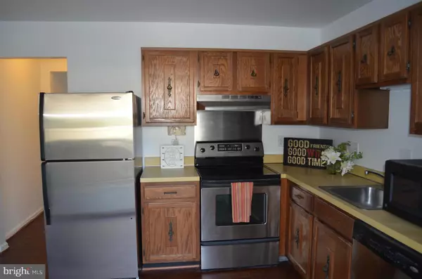Woodbridge, VA 22192,2840 CHABLIS CIR #11A