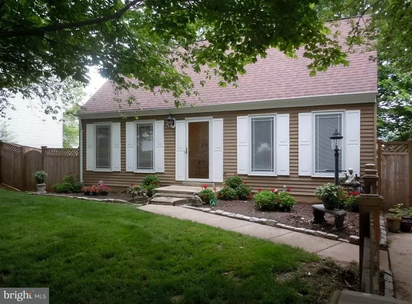 5709 ROUNDTREE DR, Woodbridge, VA 22193