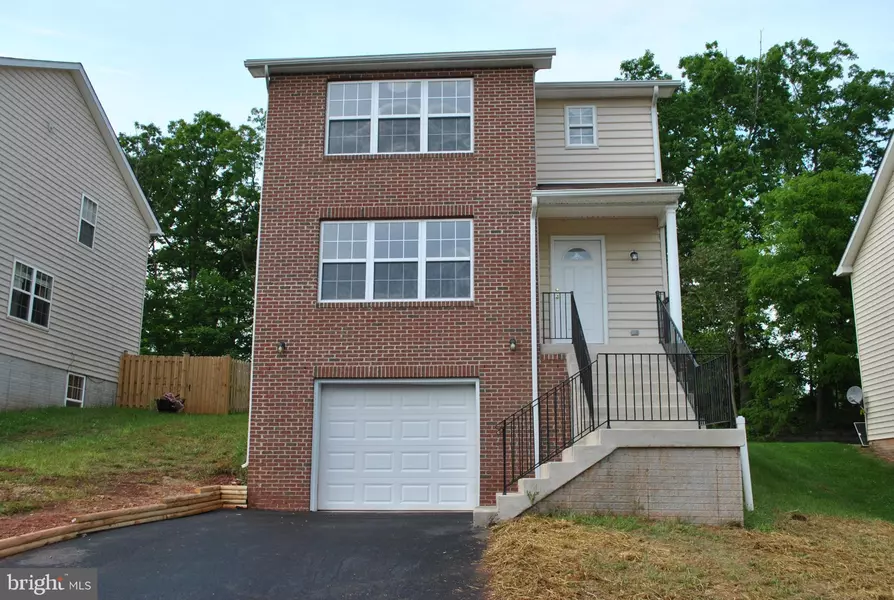 9512 MCKINLEY AVE, Manassas, VA 20110