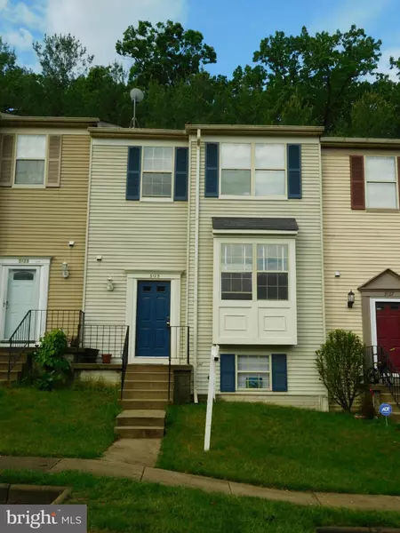 3125 ANTRIM CIR, Dumfries, VA 22026