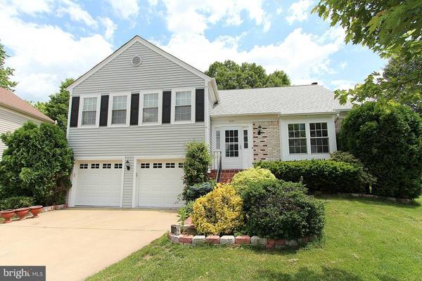 10137 FOREST HILL CIR, Manassas, VA 20110