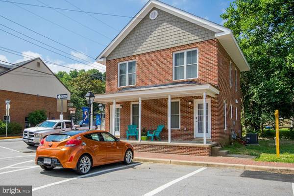 302 COMMERCE ST, Occoquan, VA 22125