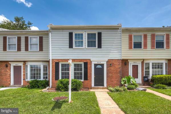 8829 OAK HOLLOW CT, Manassas, VA 20109