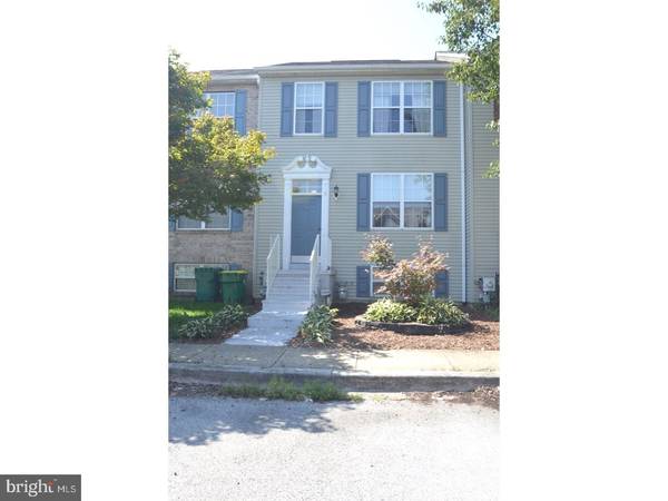 5 VERSAILLES CT, Newark, DE 19702