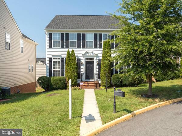 2468 FIVE FATHOM CIR, Woodbridge, VA 22191