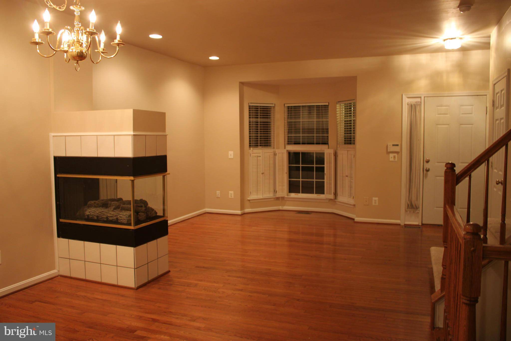 Woodbridge, VA 22193,15050 WHITTIER LOOP