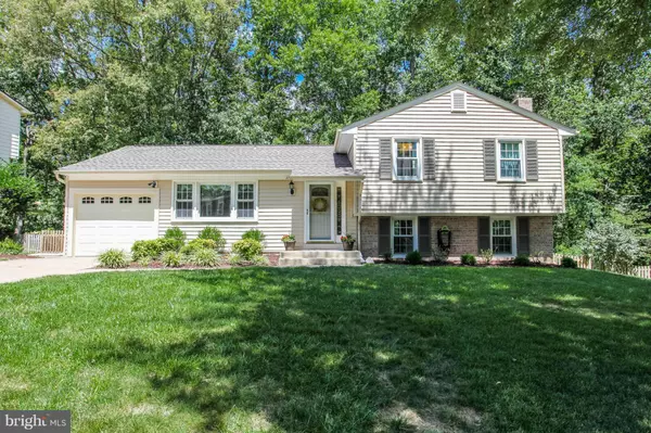 2708 CRABAPPLE CT, Woodbridge, VA 22192