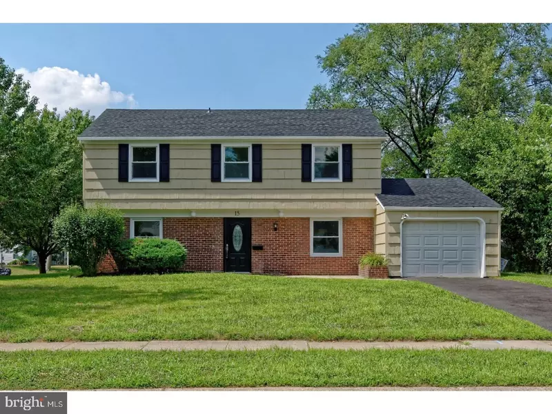 15 SOUTHAMPTON DR, Willingboro, NJ 08046