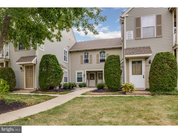 555B THORNWOOD DR, Mount Laurel, NJ 08054