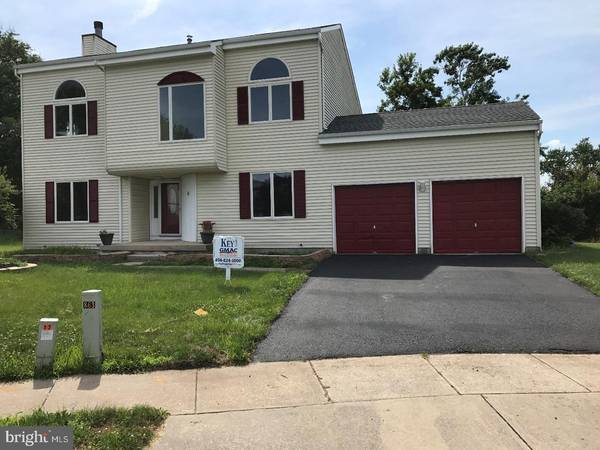 8 DIAMOND CT, Willingboro, NJ 08046