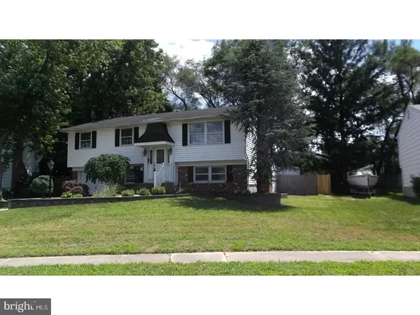 44 SYCAMORE DR, Burlington, NJ 08016