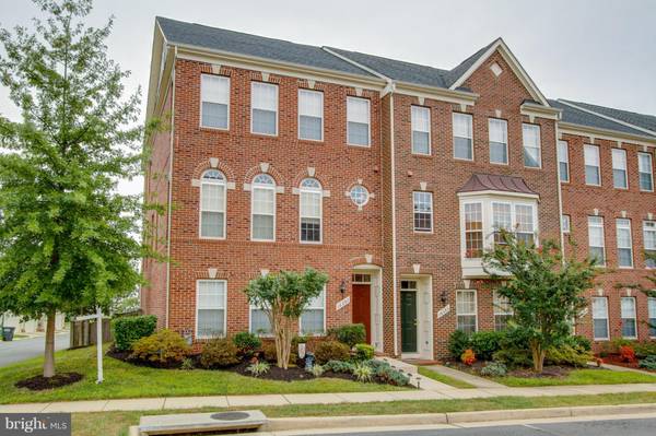 16351 GANGPLANK LN, Woodbridge, VA 22191