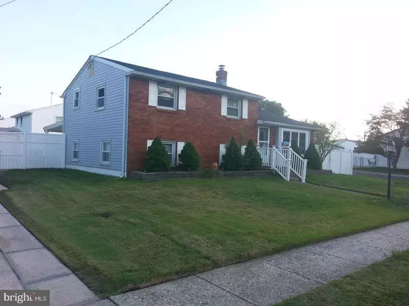 245 MCCLELLAND AVE, Bellmawr, NJ 08031