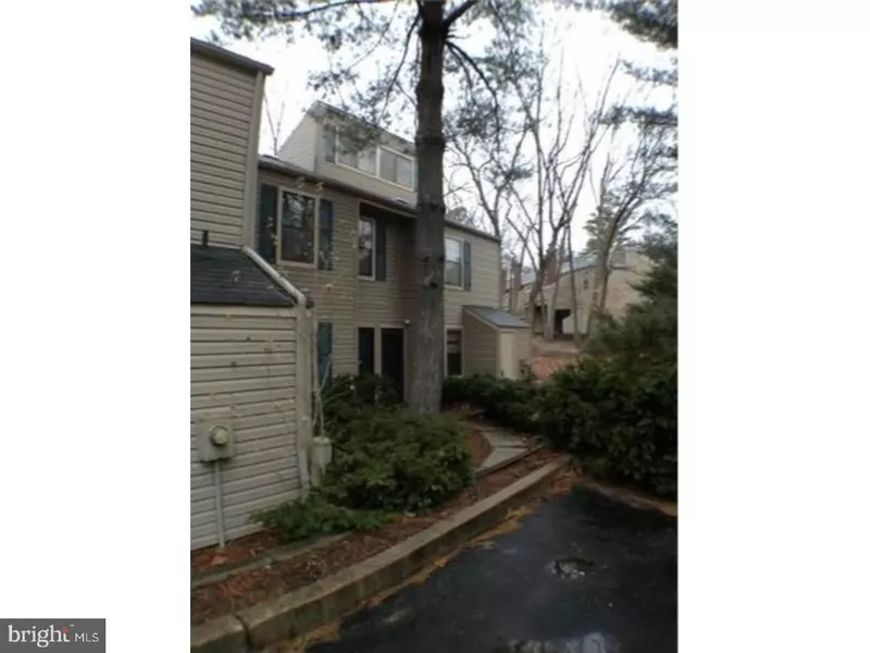 1009 BROMLEY EST, Pine Hill, NJ 08021