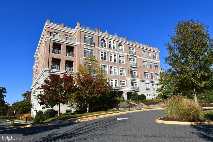 830 BELMONT BAY DR #203, Woodbridge, VA 22191