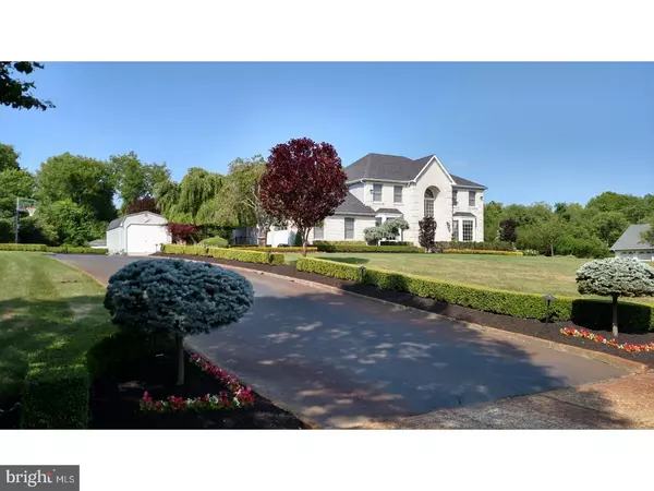 6 CUOMO CT, Perrineville, NJ 07726