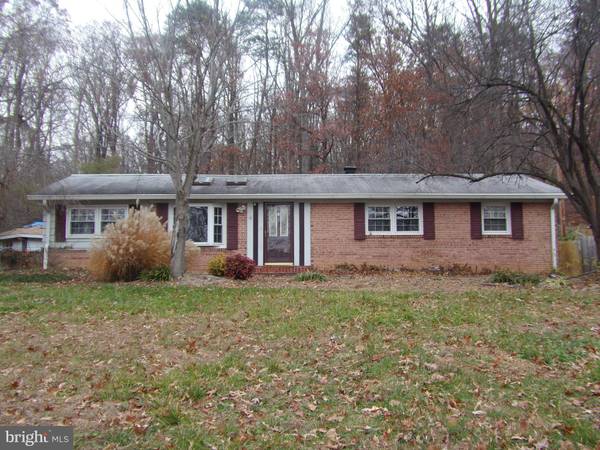 18209 POSSUM POINT RD, Dumfries, VA 22026