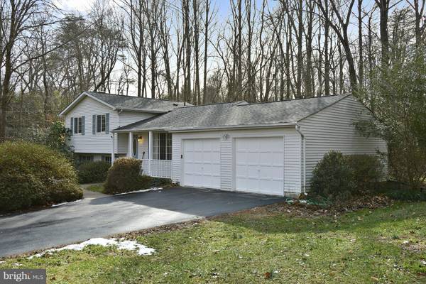 8977 WESTCHESTER DR, Manassas, VA 20112