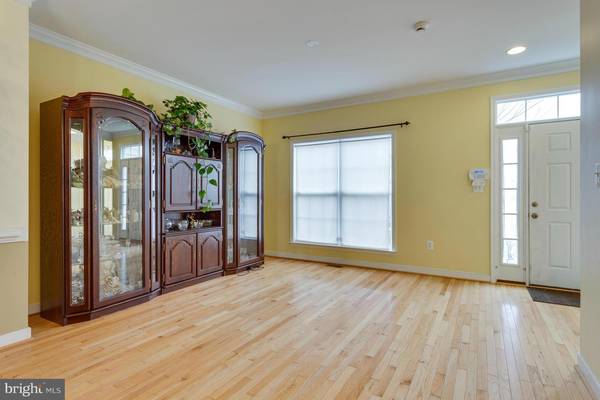 Woodbridge, VA 22193,15408 BAMBI CT