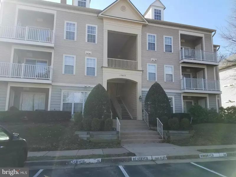 13615 GARFIELD PL #103, Woodbridge, VA 22191