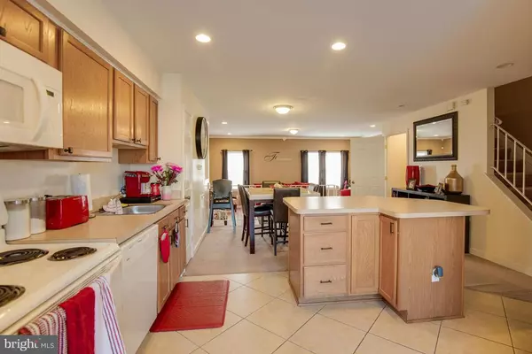 Woodbridge, VA 22192,3041 SEMINOLE RD