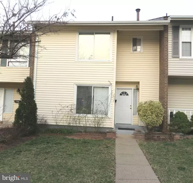 7537 PURDUE CT #18, Manassas, VA 20109