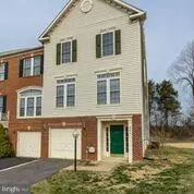 8075 MONTOUR HEIGHTS DR, Gainesville, VA 20155