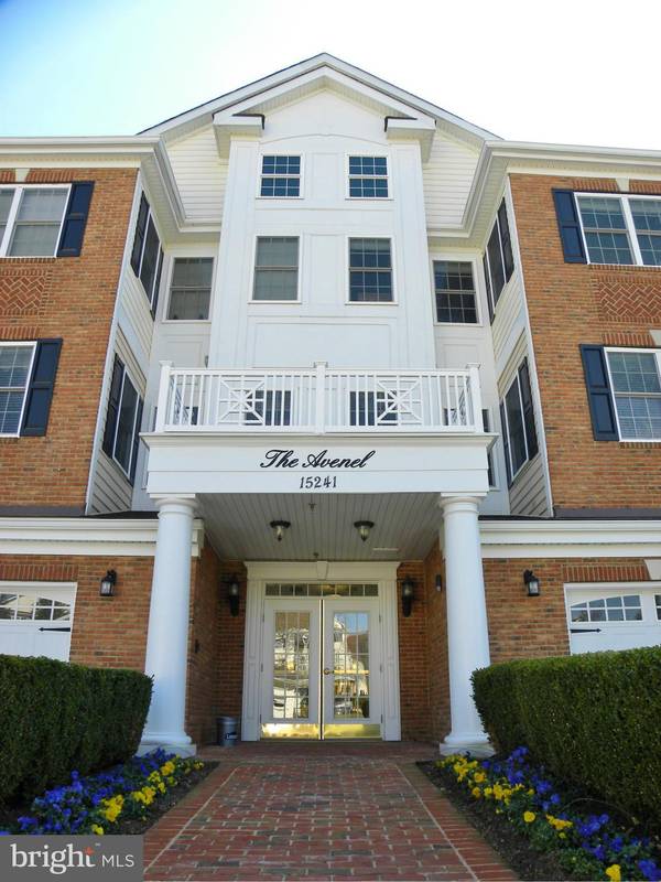 15241 ROYAL CREST DR #203, Haymarket, VA 20169