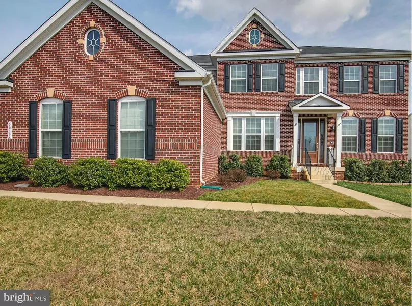 5938 HUNTER CREST RD, Woodbridge, VA 22193